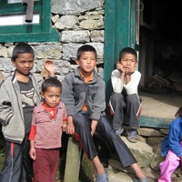 Dzieci z Lukli Nepal